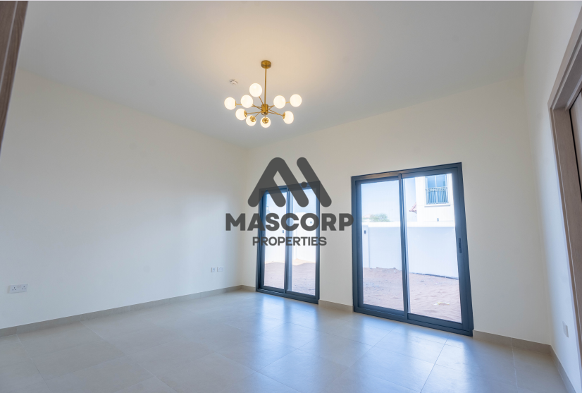 5 Bedroom Villa For Sale in Al Shamkha